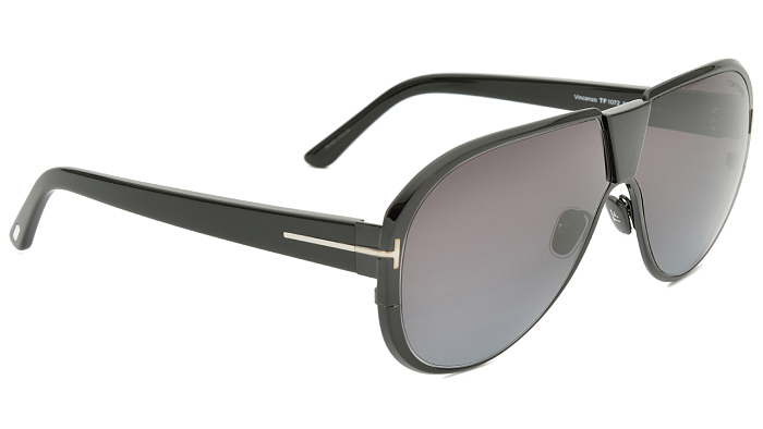 Солнцезащитные очки -  Tom Ford 1072 01B 64 (+) - 1